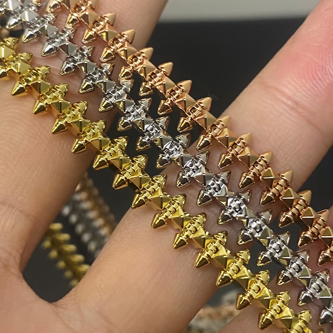 Carti OHEH New Product Studded Necklace