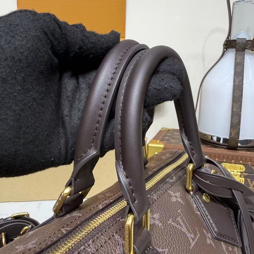 Speedy P9-Master Quality  Chocolate color