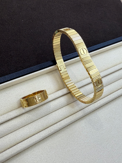 Cartier LOVE unlimited bracelet