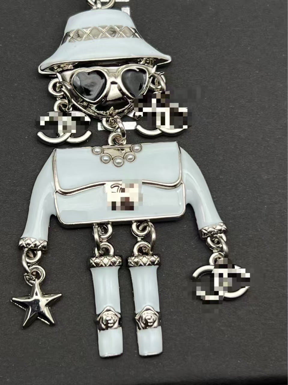 CC Shaking Cute Robot Bagchain