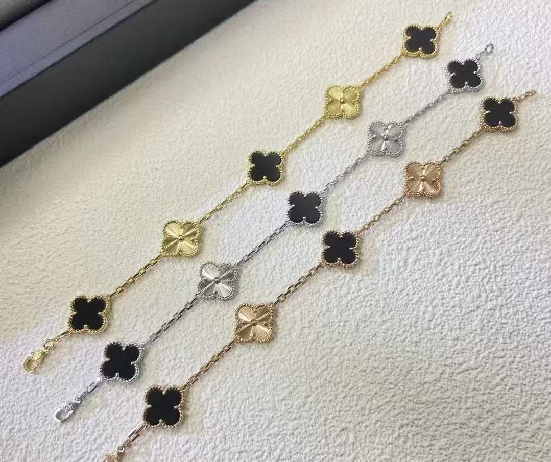 VCA 5 clover bracelet  Collection