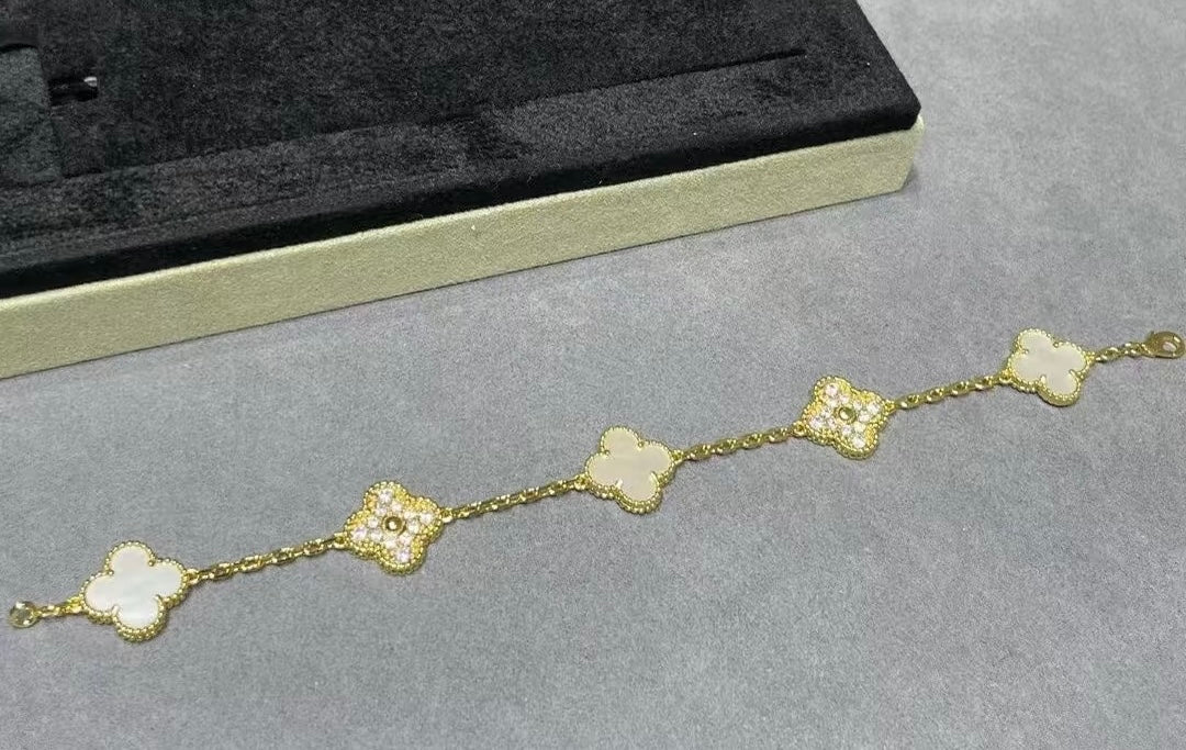 VCA 5 clover bracelet  Collection