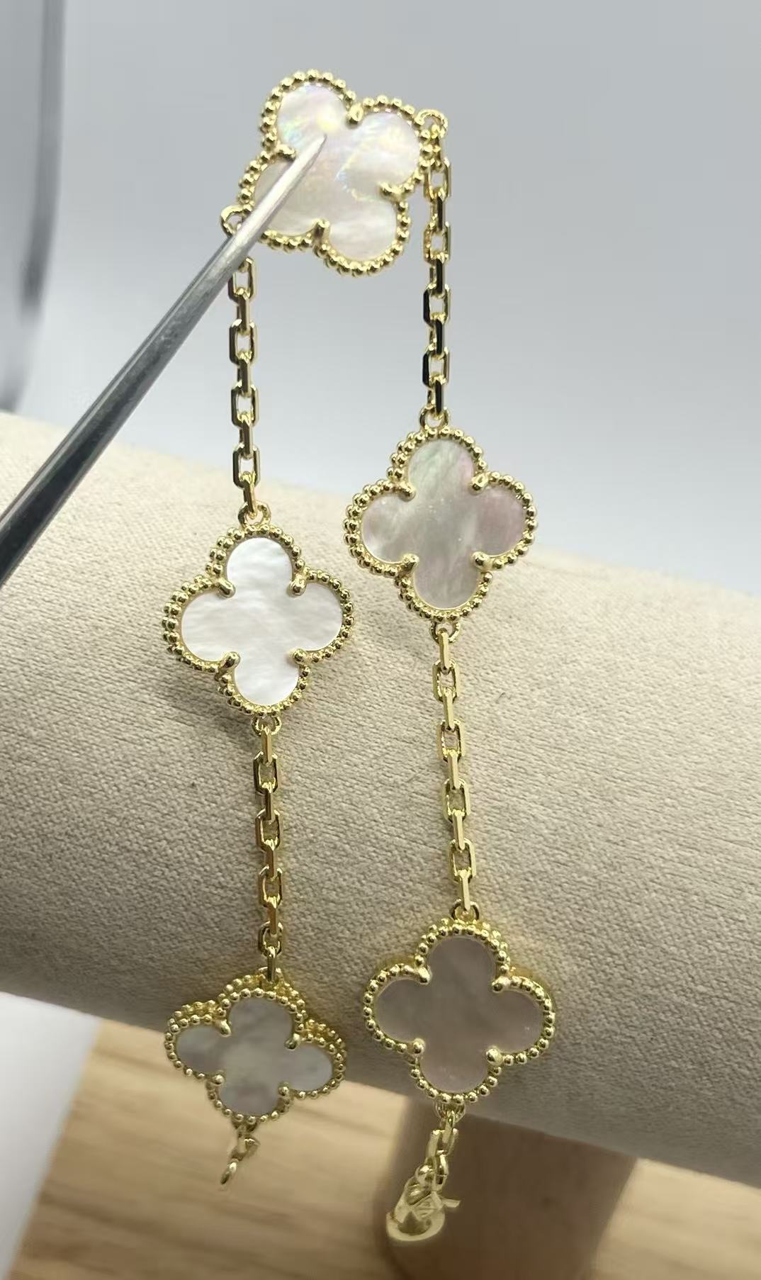 VCA 5 clover bracelet  Collection