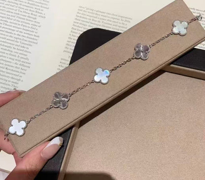VCA 5 clover bracelet  Collection