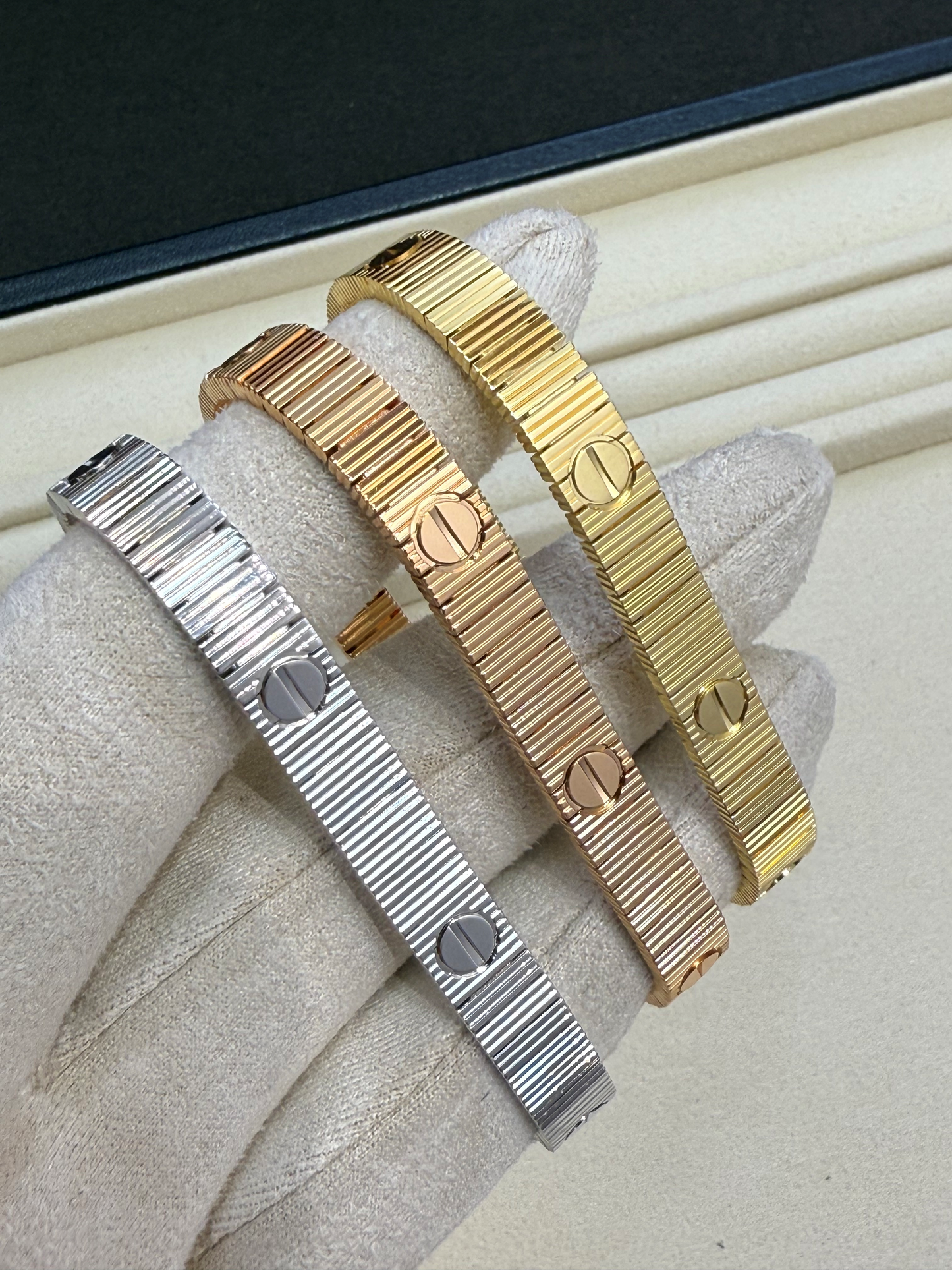 Cartier LOVE unlimited bracelet