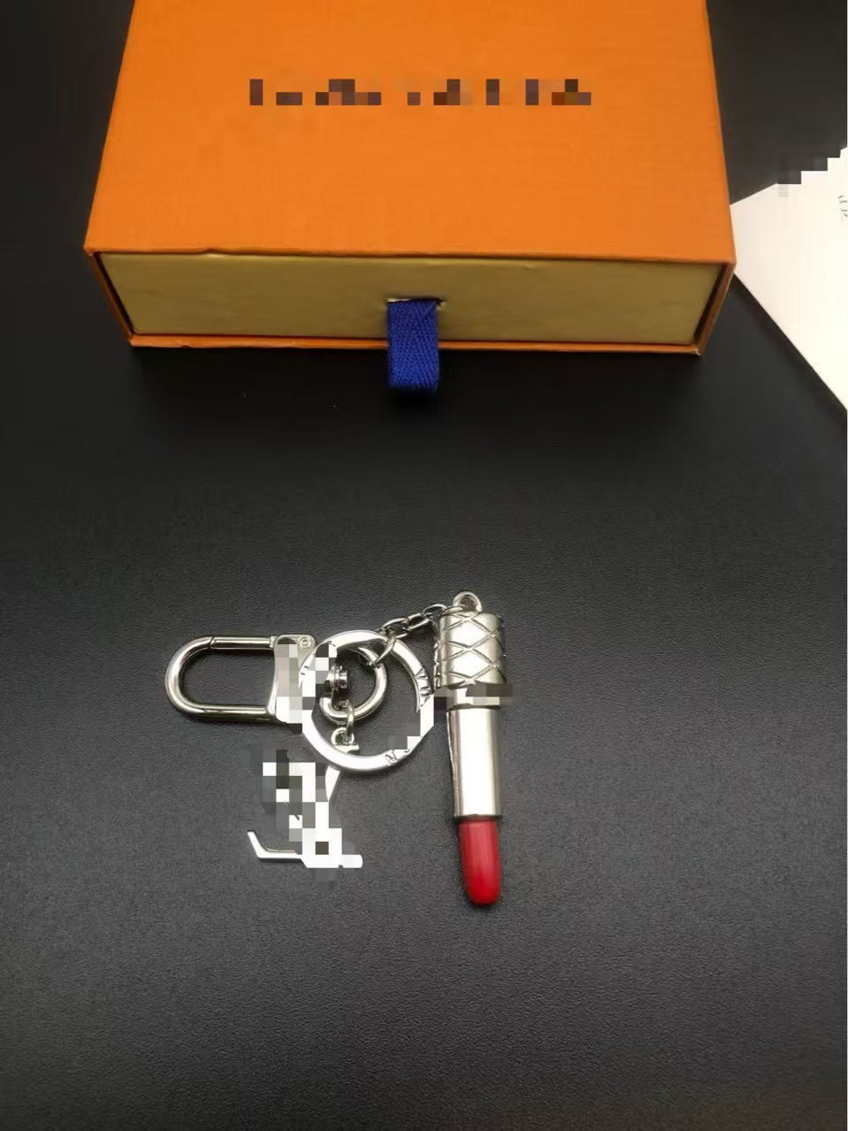 LULU-  Lipstick Bagchain