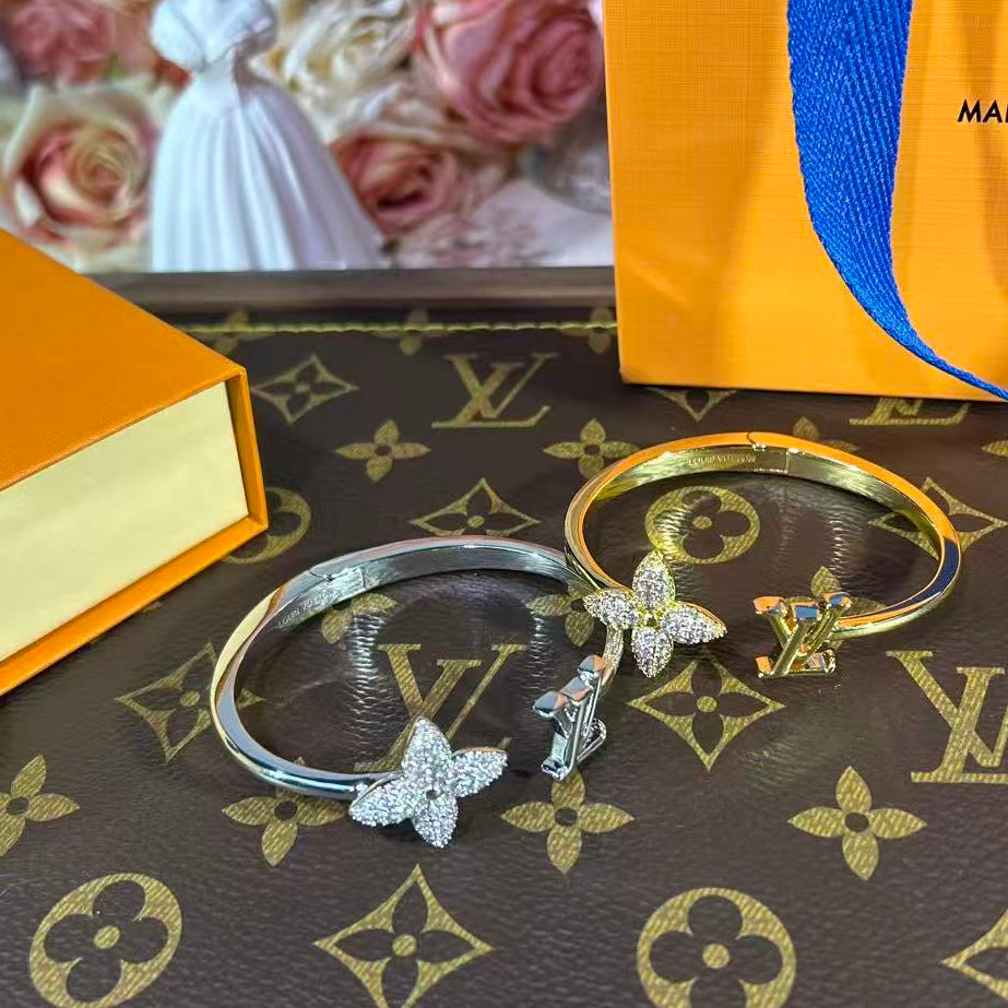 LULU new arrival bangle with packaging