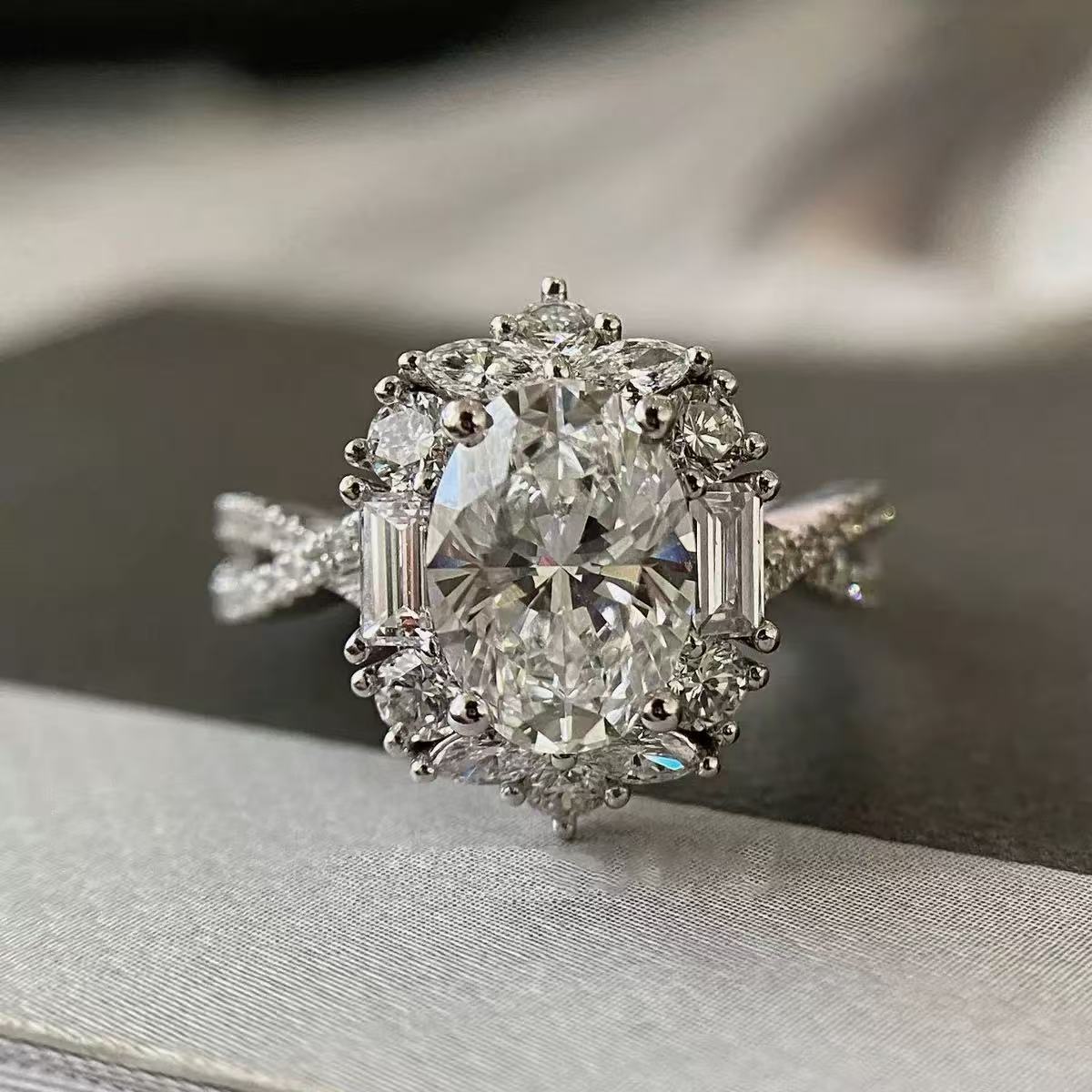 Luxurious Vintage Ring