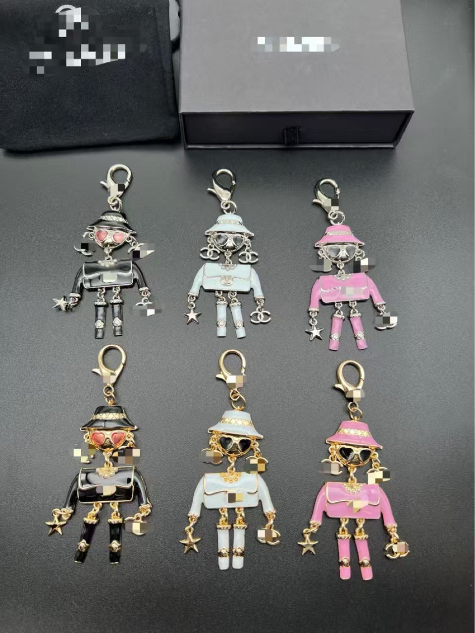 CC Shaking Cute Robot Bagchain