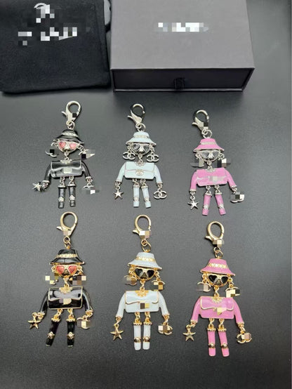 CC Shaking Cute Robot Bagchain