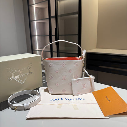 LULU -popular full-leather All in bb bucket bag, paired with a small bag