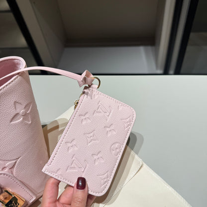 LULU-popular full-leather All in bb bucket bag, paired with a small bag