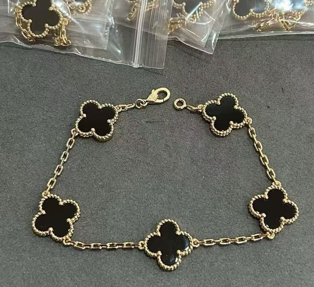 VCA 5 clover bracelet  Collection