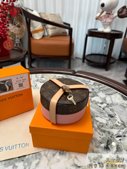 LULU -Cake shaped  storage box